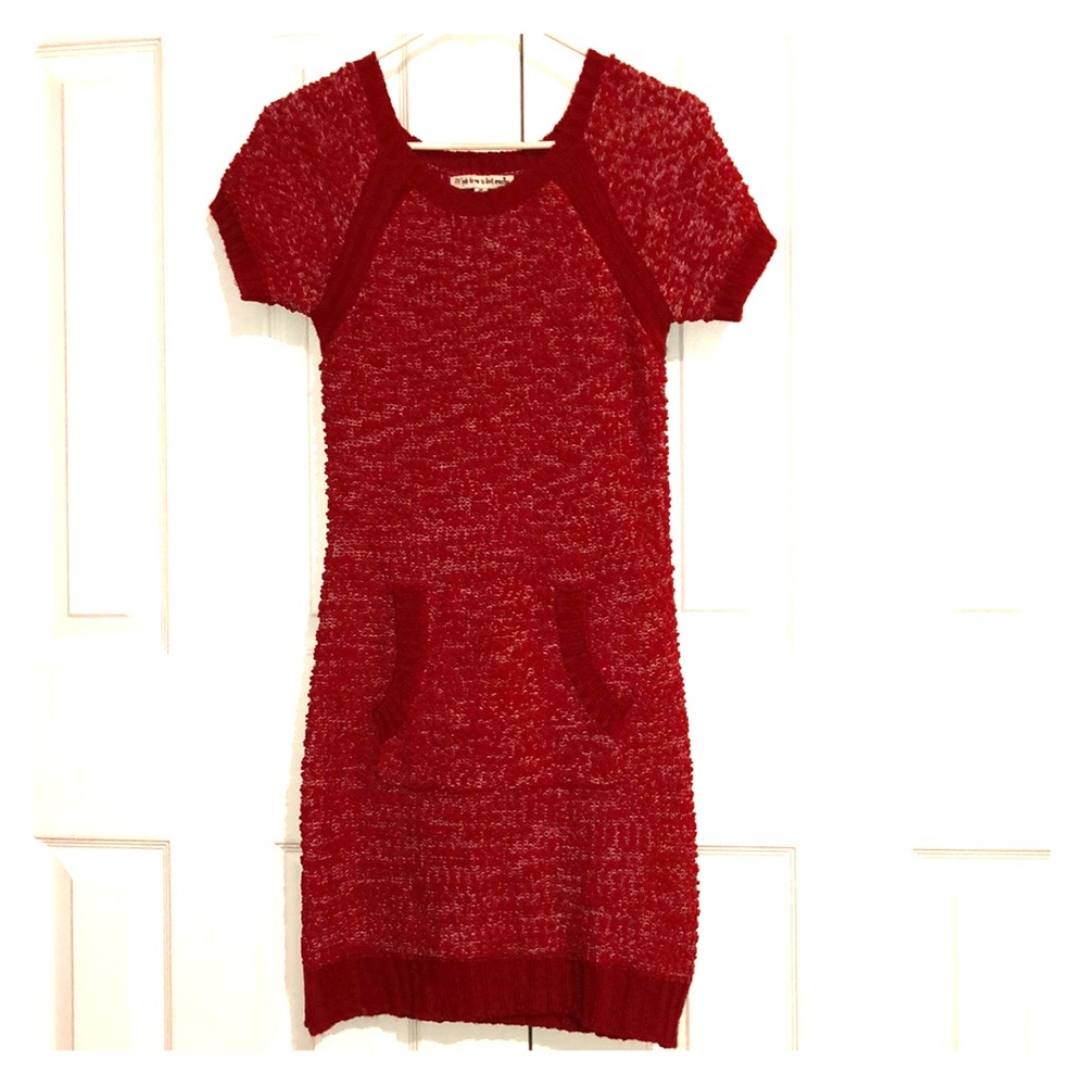 NWOT short sleeved textured sweater dress 🍂